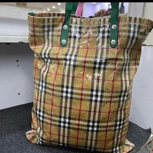 Pre Owned Authentic Burberry large coated vintage check canvas